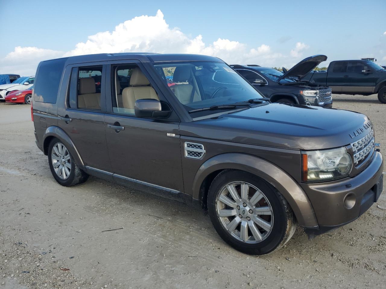2013 Land Rover LR4 - Image 4