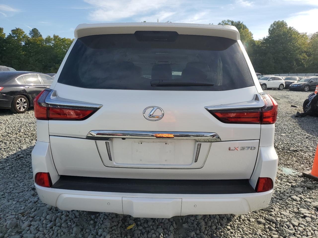 JTJHY7AX4K4294785 2019 Lexus Lx 570