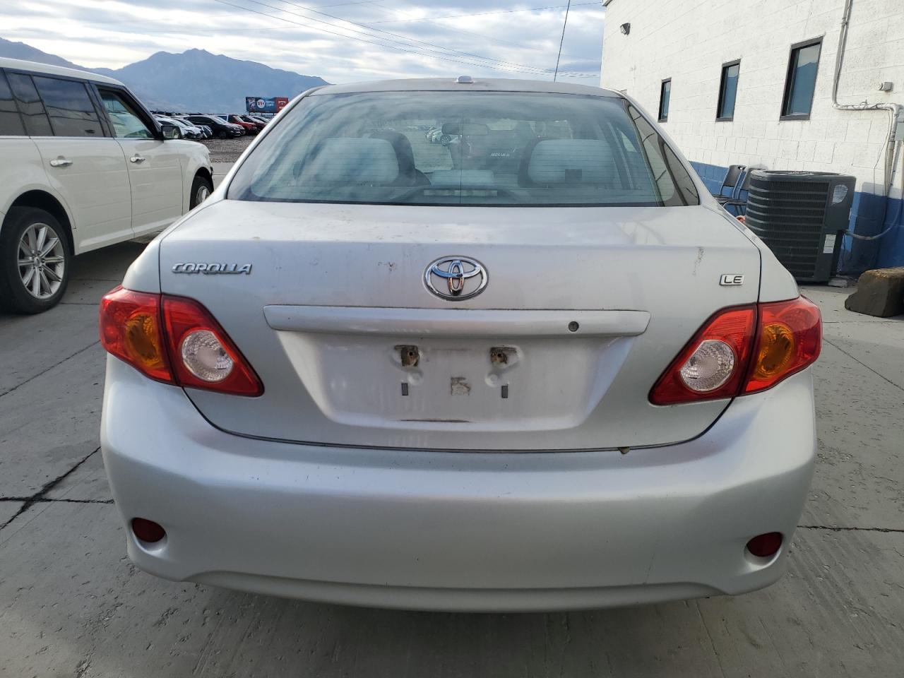 2010 Toyota Corolla Base VIN: 1NXBU4EE2AZ198403 Lot: 71789074