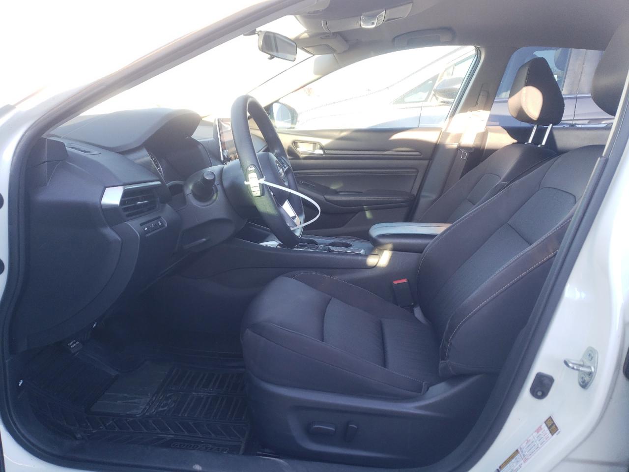 2019 Nissan Altima - Image 7