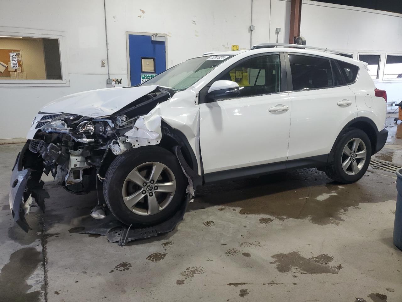 2015 Toyota RAV 4 - Image 1
