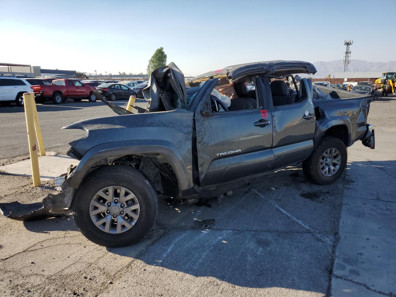 VIN 3TMAZ5CN4HM046390 2017 TOYOTA TACOMA no.1