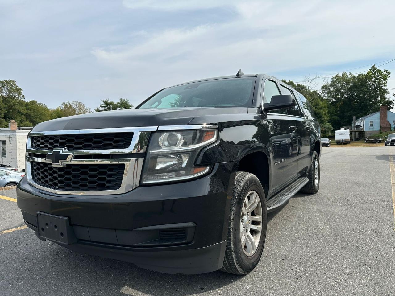 1GNSKHKC5KR207594 2019 CHEVROLET SUBURBAN - Image 1