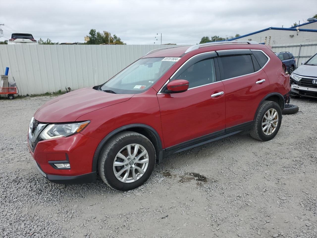 JN8AT2MVXHW008827 2017 NISSAN ROGUE - Image 1