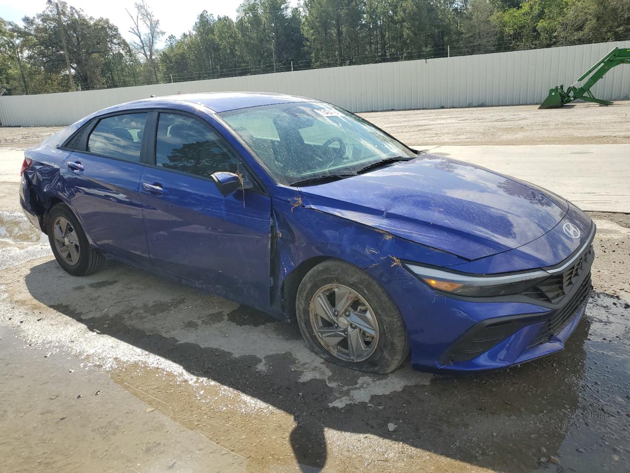 2024 Hyundai Elantra - Image 4