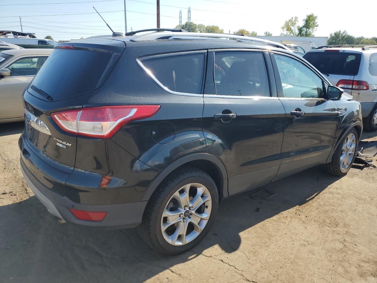 1FMCU9J96FUA89895 2015 Ford Escape Titanium