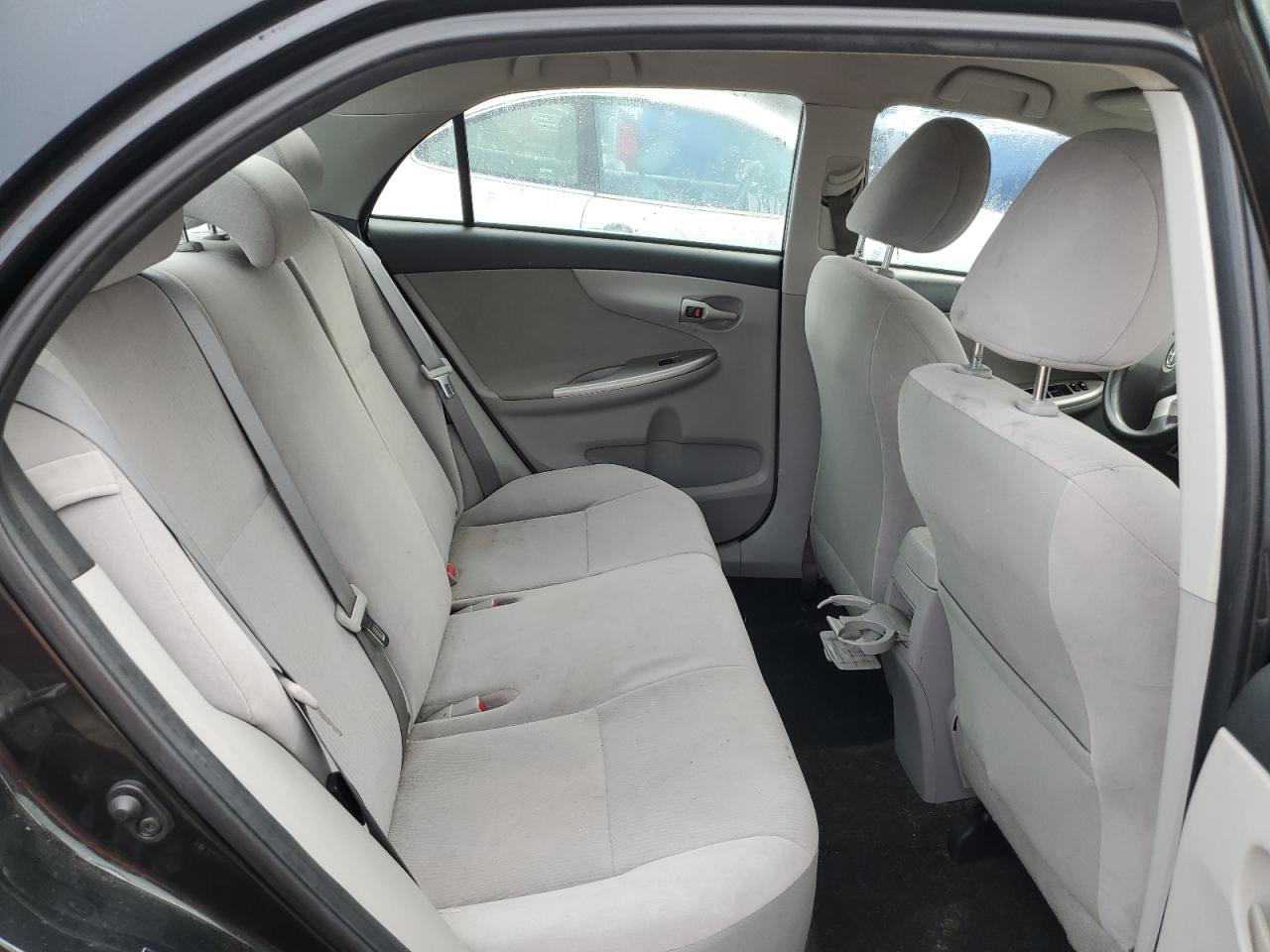 2011 Toyota Corolla - Image 10