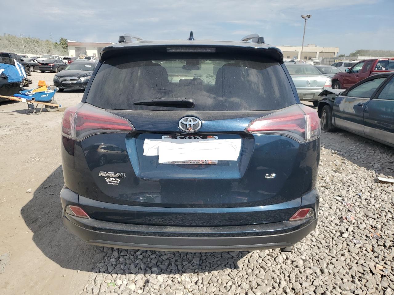 JTMZFREV7HJ116638 2017 Toyota Rav4 Le