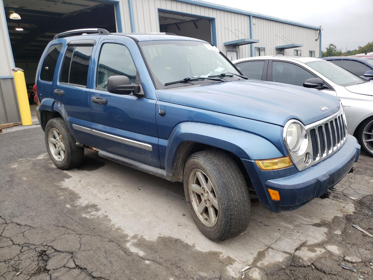 2006 Jeep Liberty (North America) - Image 4