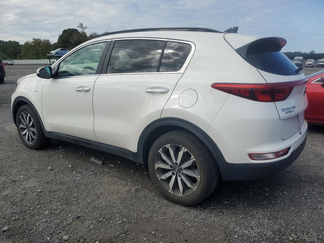 KNDPNCAC0K7585845 2019 KIA SPORTAGE - Image 2