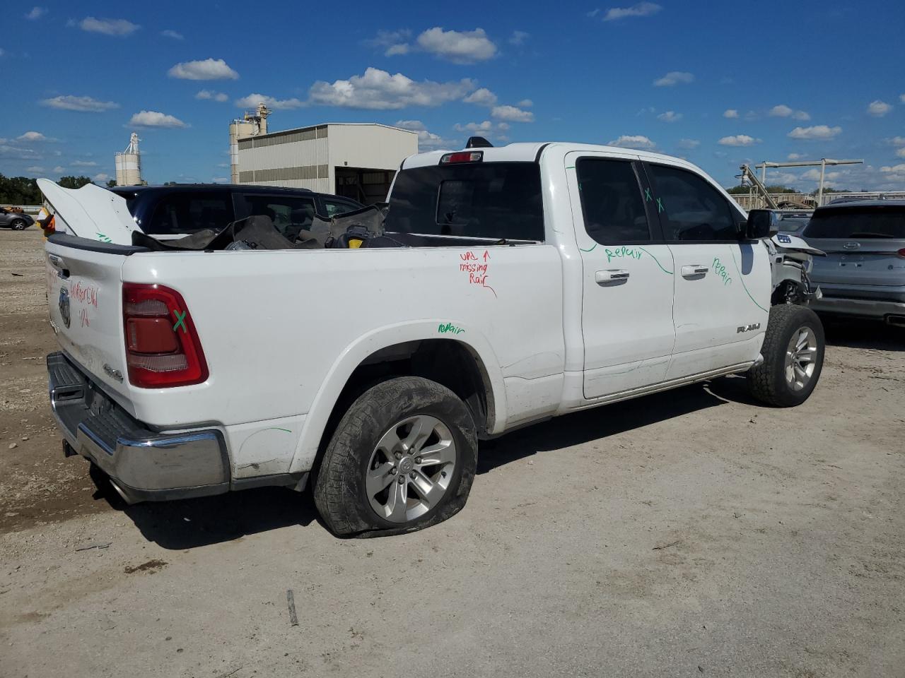 2020 RAM 1500 - Image 3