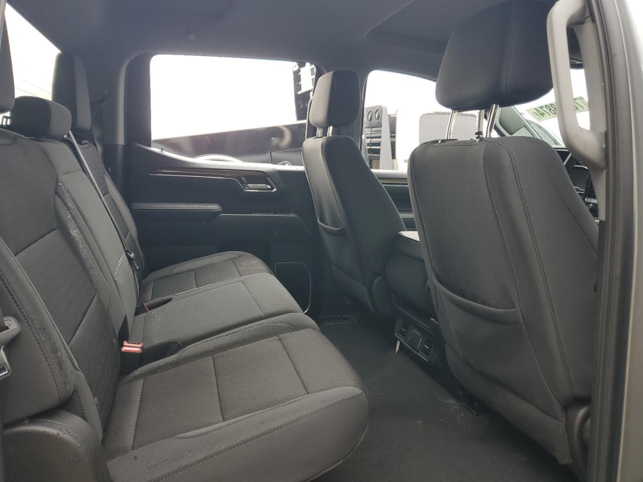 2023 Chevrolet Silverado - Image 10
