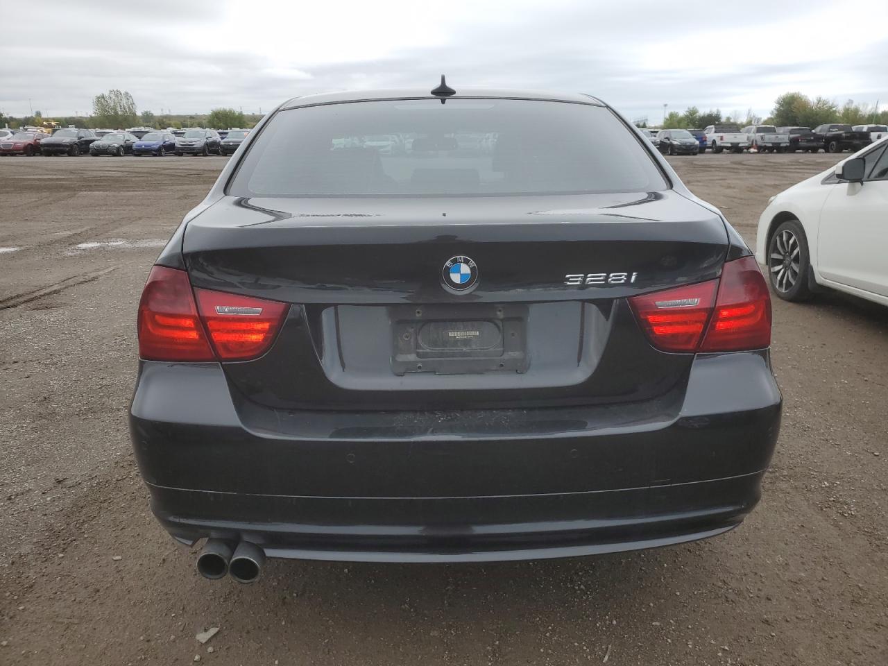 WBAPK7C53BF085292 2011 BMW 328 Xi