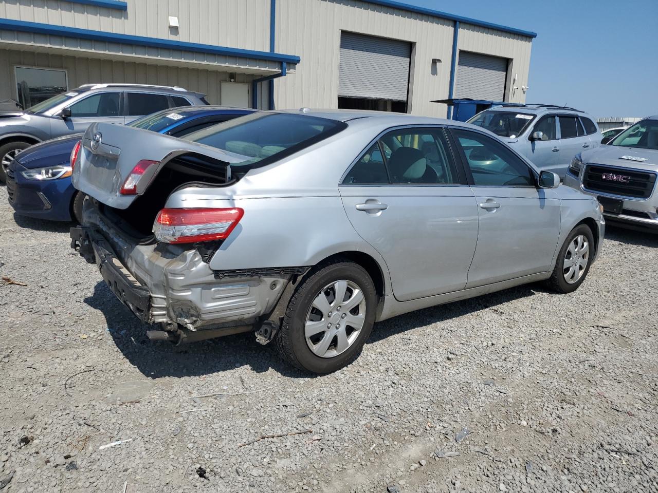 2010 Toyota Camry Base VIN: 4T1BF3EKXAU039073 Lot: 70685394