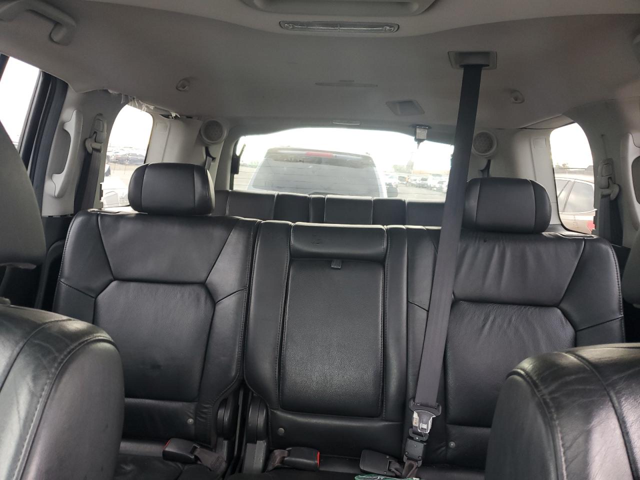 2010 Honda Pilot - Image 10