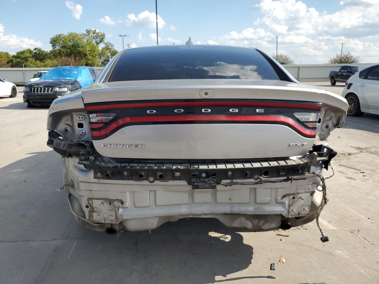 2C3CDXHG8JH133330 2018 Dodge Charger Sxt Plus