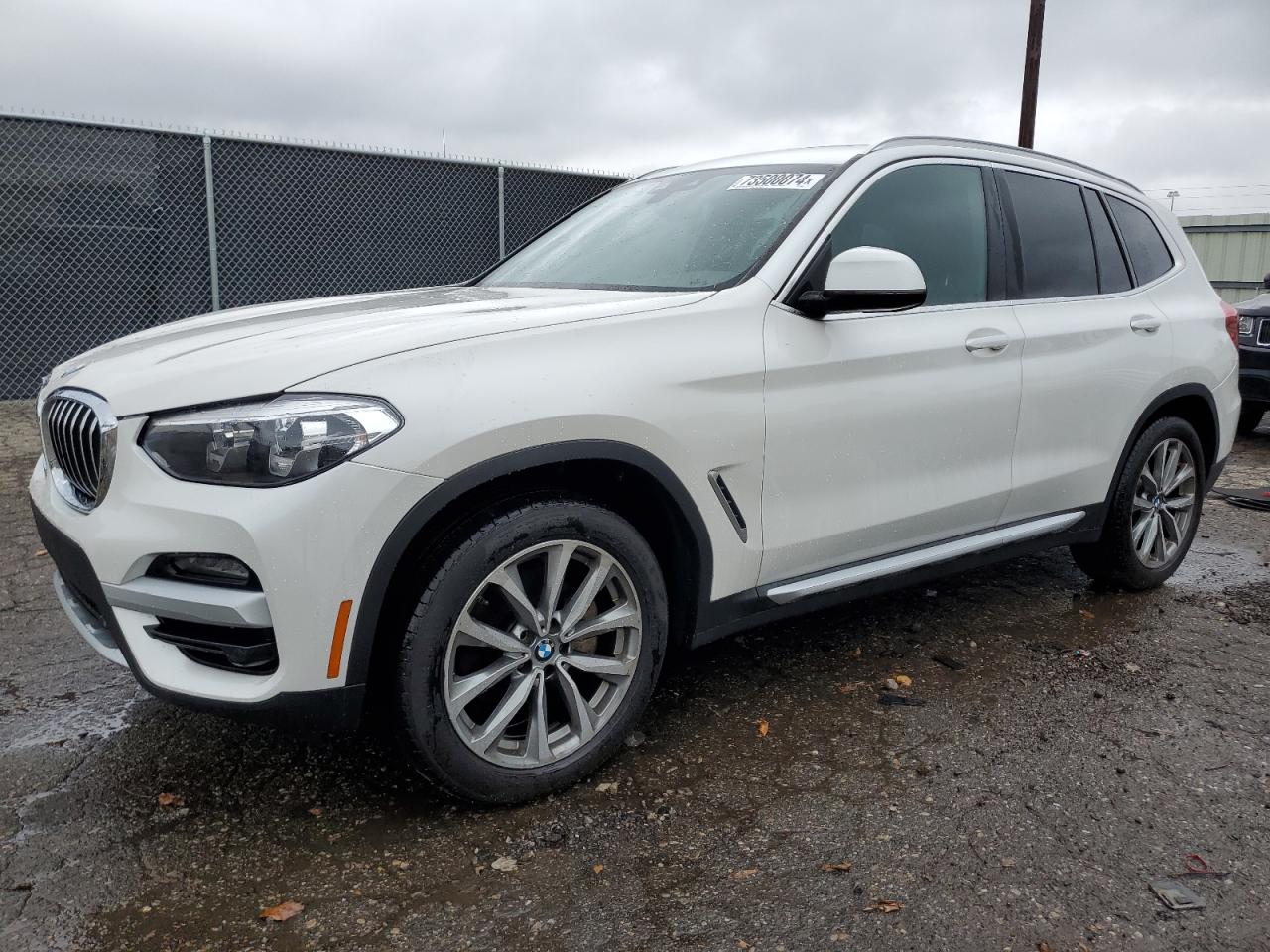 VIN 5UXTR7C56KLE98503 2019 BMW X3 no.1