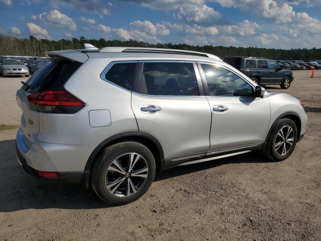  NISSAN ROGUE 2017 Silver