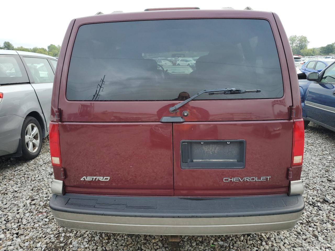 2005 Chevrolet Astro VIN: 1GNDM19X45B105140 Lot: 73030384