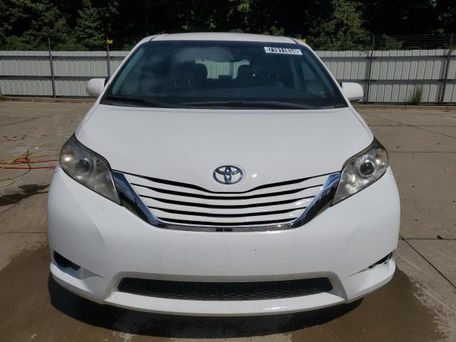 Minivans TOYOTA All Models 2015 White