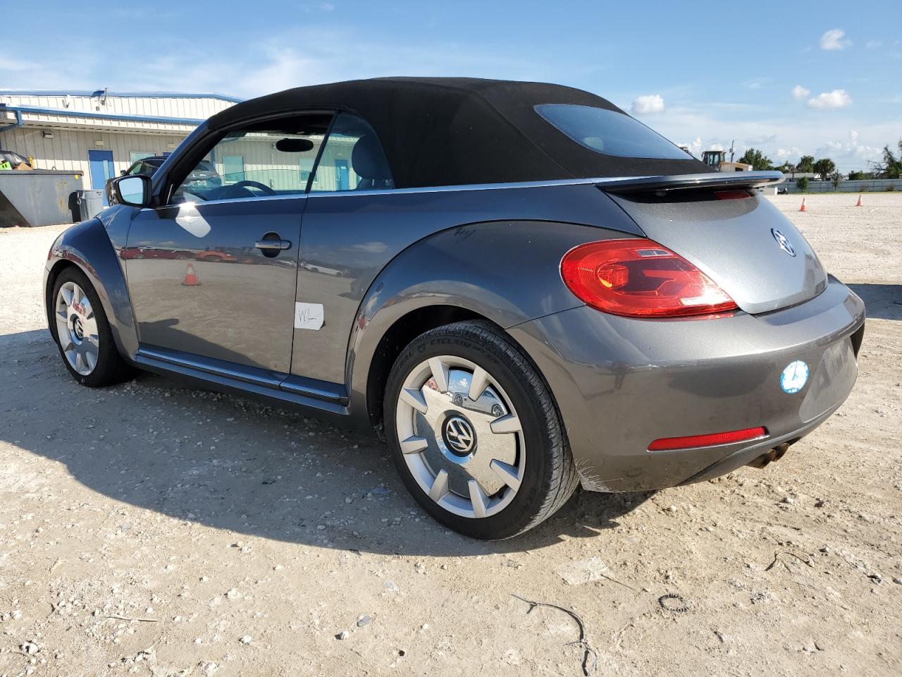 2013 Volkswagen Beetle - Image 2