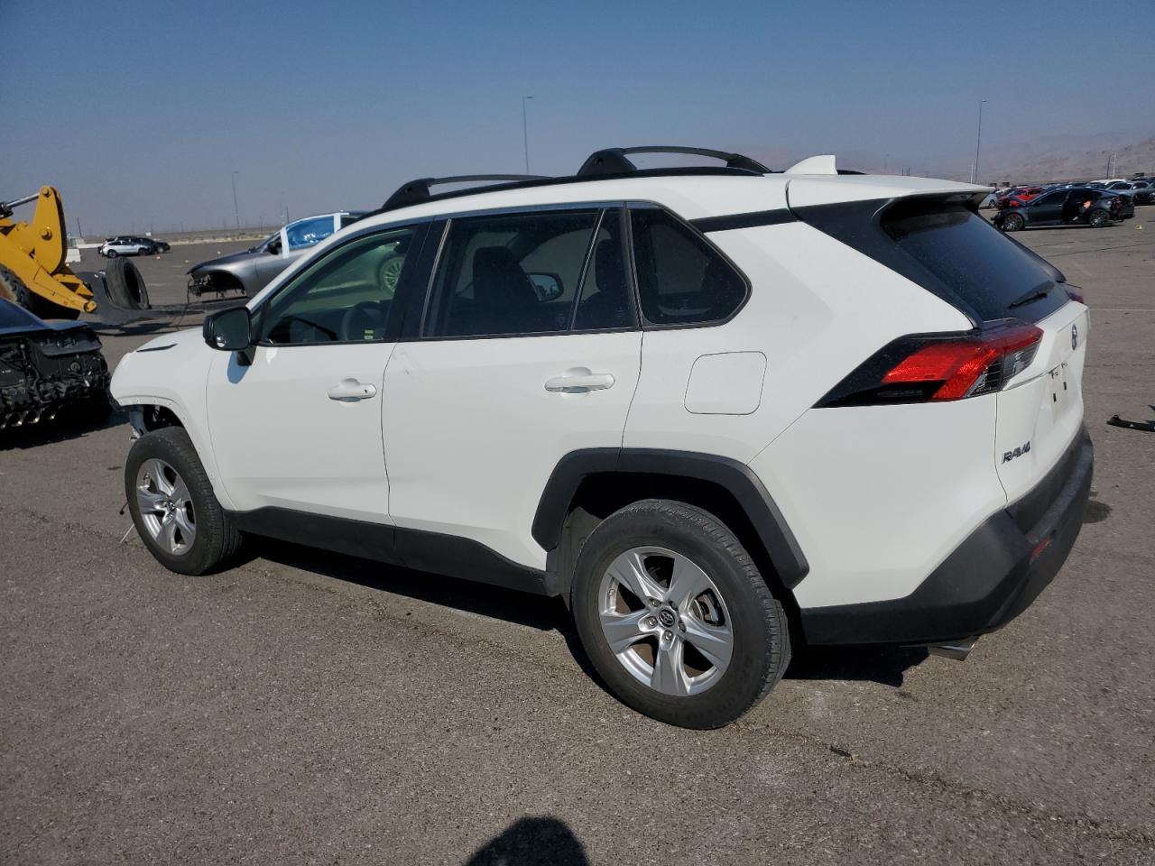 JTMF1RFV0KJ017313 2019 TOYOTA RAV 4 - Image 2