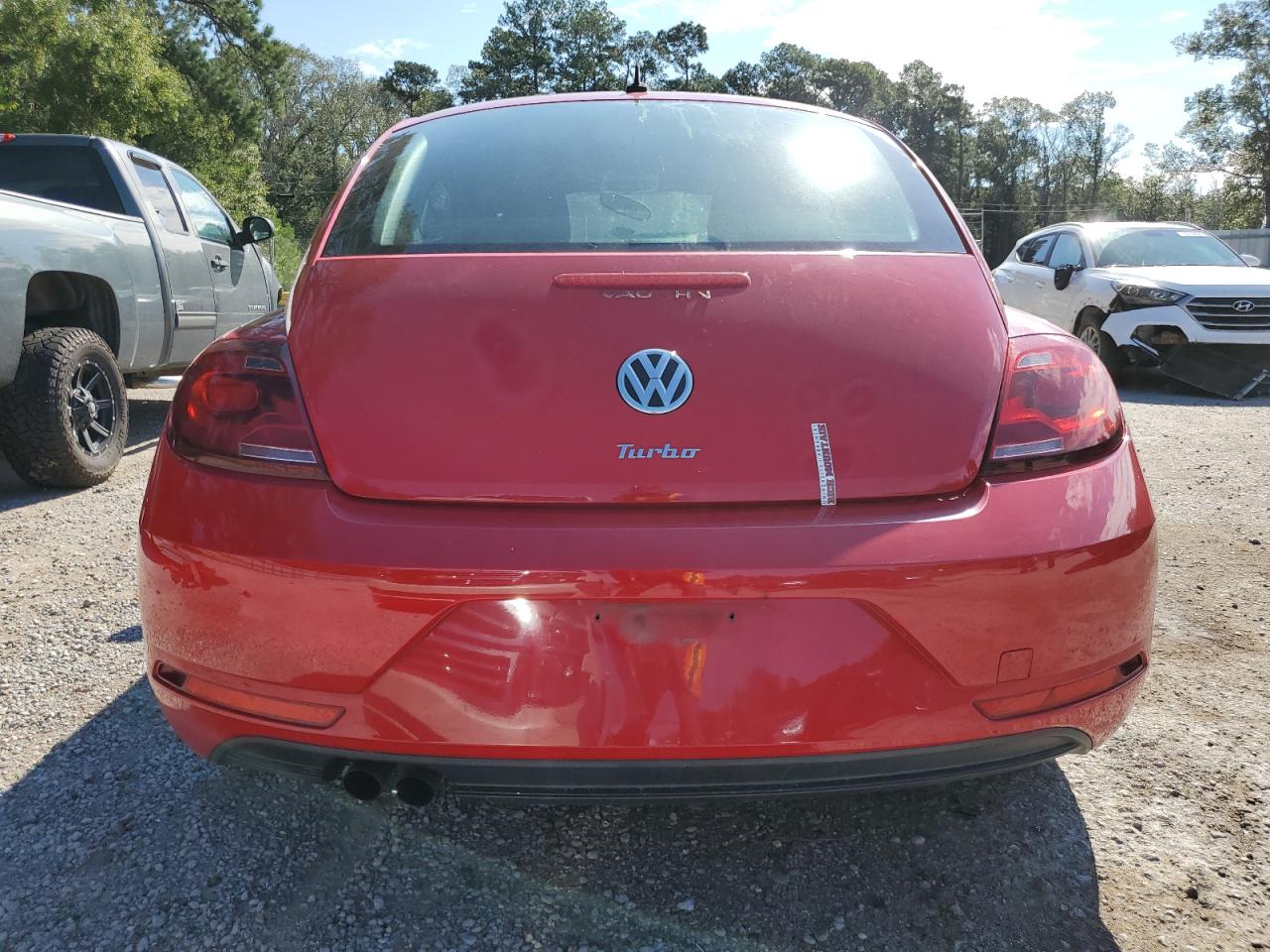 3VWF17AT4HM619828 2017 Volkswagen Beetle 1.8T