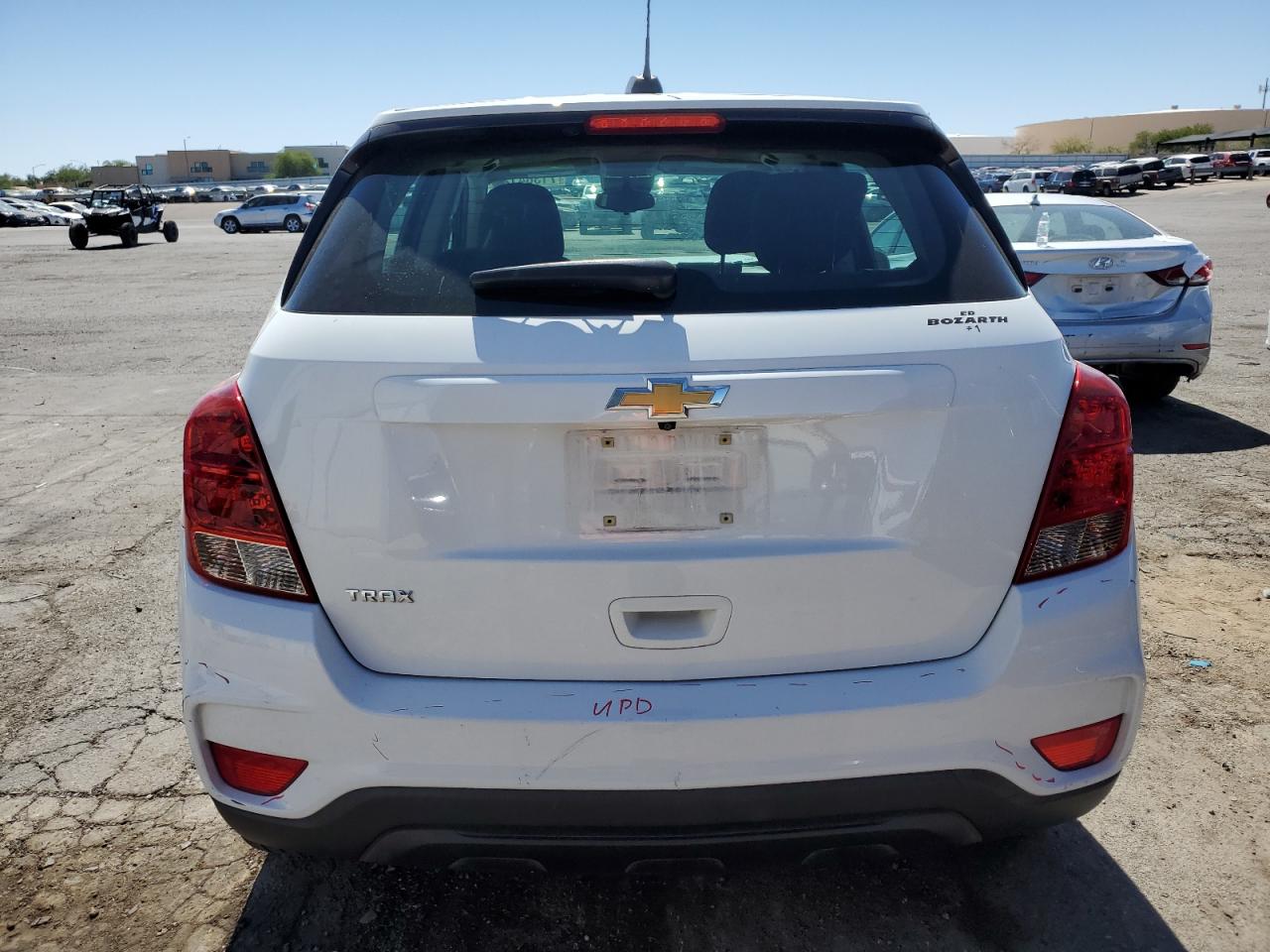 2018 Chevrolet Trax Ls VIN: KL7CJKSB5JB557218 Lot: 71364124