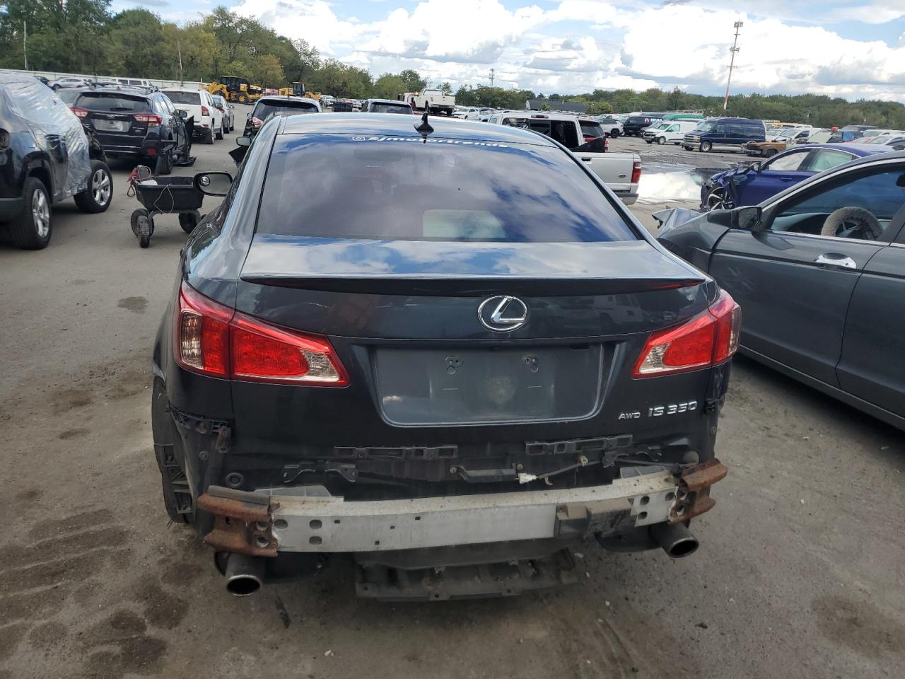 JTHCE5C26B5001036 2011 Lexus Is 350