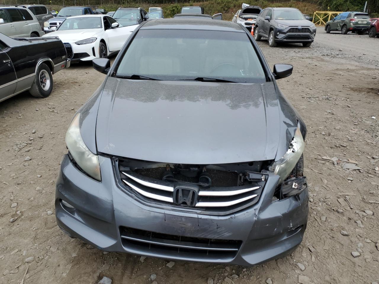 1HGCP3F82BA010843 2011 Honda Accord Exl