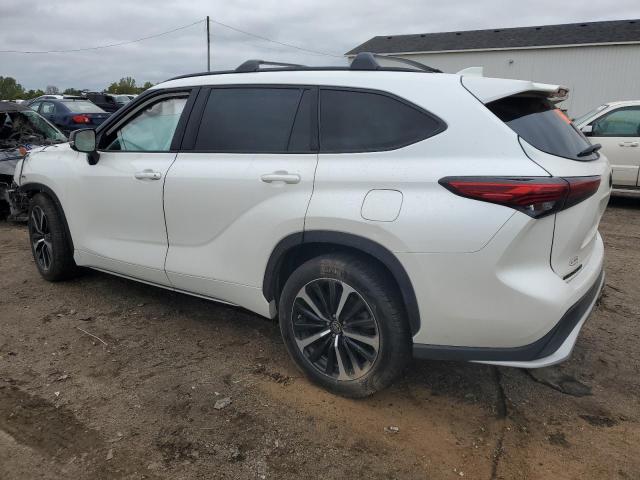  TOYOTA HIGHLANDER 2021 Biały