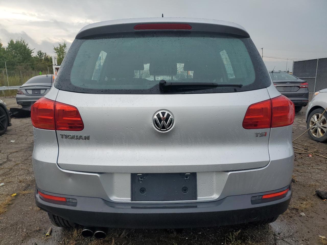 WVGAV7AXXGW521675 2016 Volkswagen Tiguan S