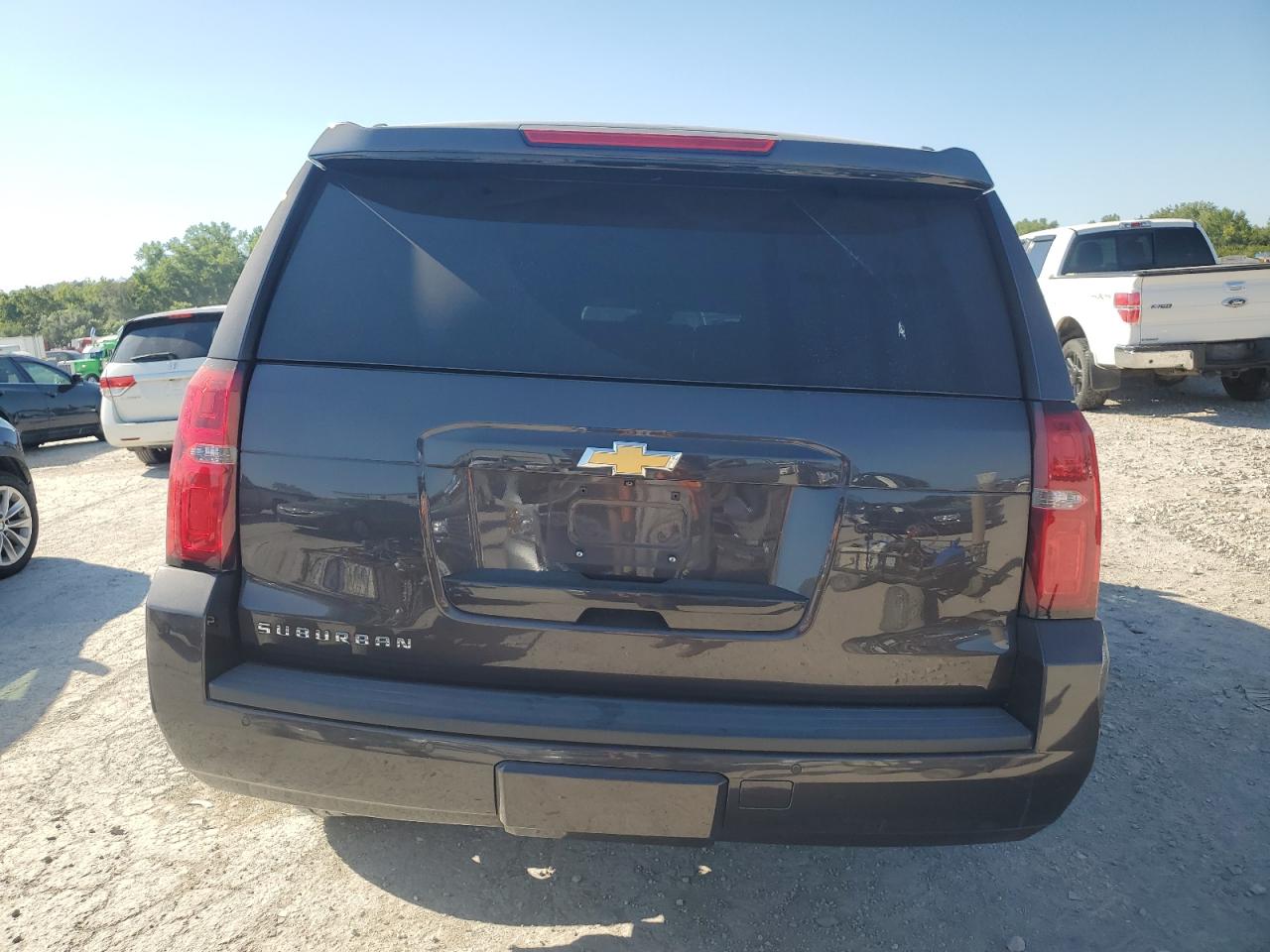 1GNSKHKC5HR336282 2017 Chevrolet Suburban K1500 Lt