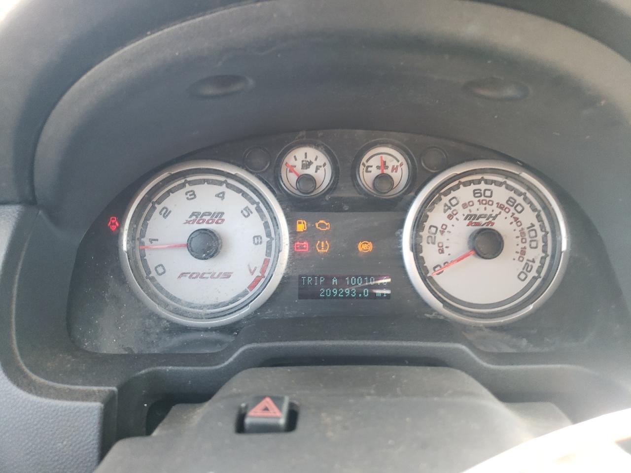 2010 Ford Focus - Image 9