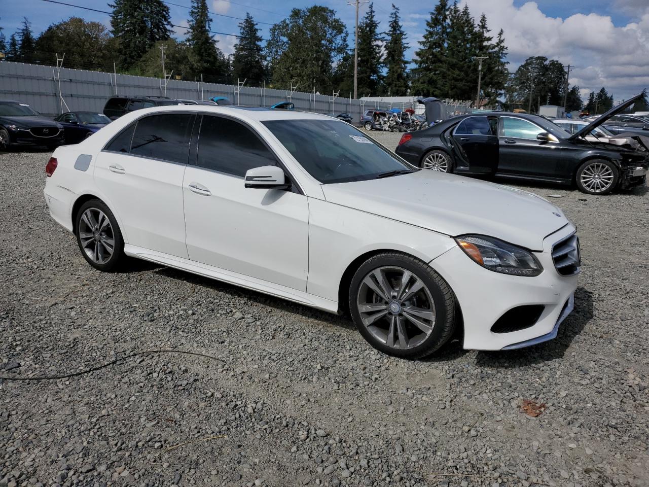 VIN WDDHF5KB8GB276010 2016 MERCEDES-BENZ E-CLASS no.4