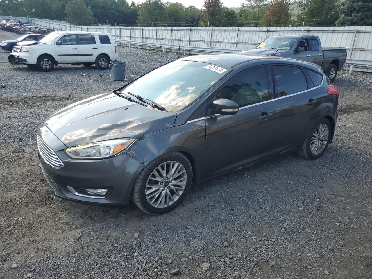 1FADP3N21GL252735 2016 FORD FOCUS - Image 1