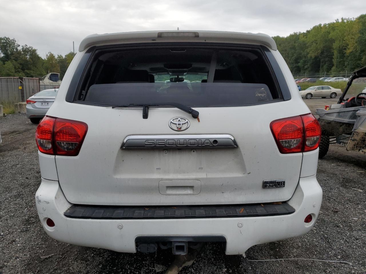 5TDJY5G10CS057714 2012 Toyota Sequoia Limited