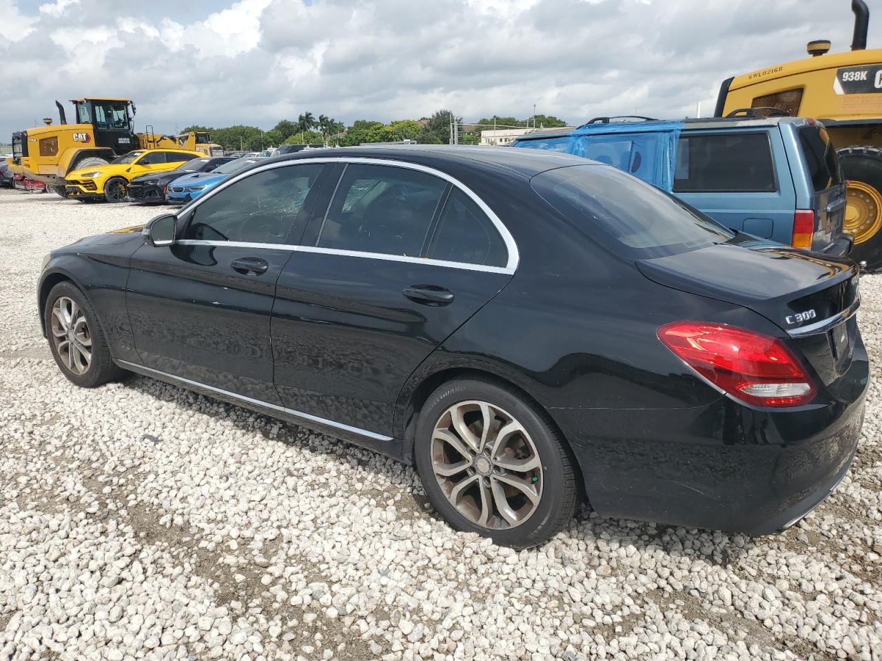 55SWF4JB2GU109036 2016 MERCEDES-BENZ C CLASS - Image 2