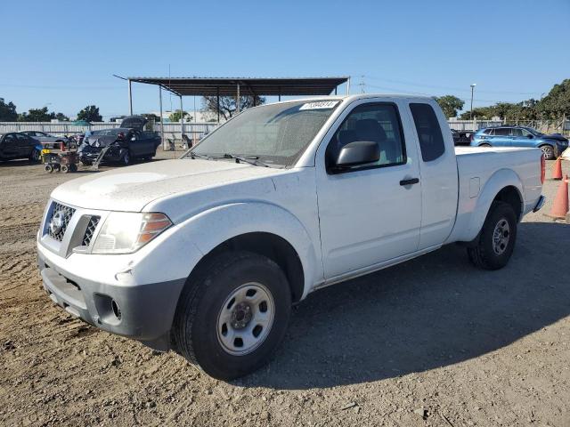 Pickups NISSAN FRONTIER 2015 White