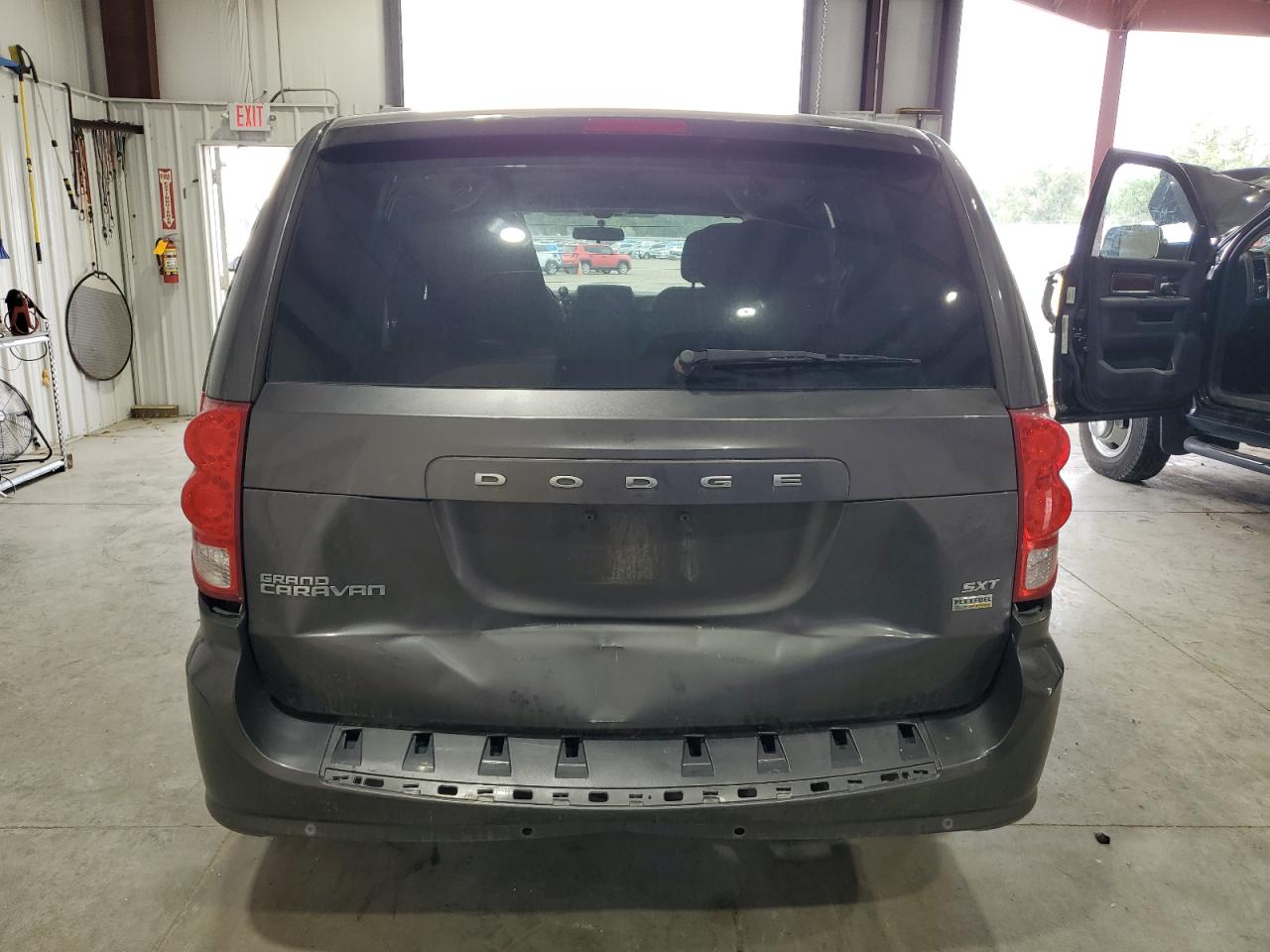 2C4RDGCG9FR631390 2015 Dodge Grand Caravan Sxt