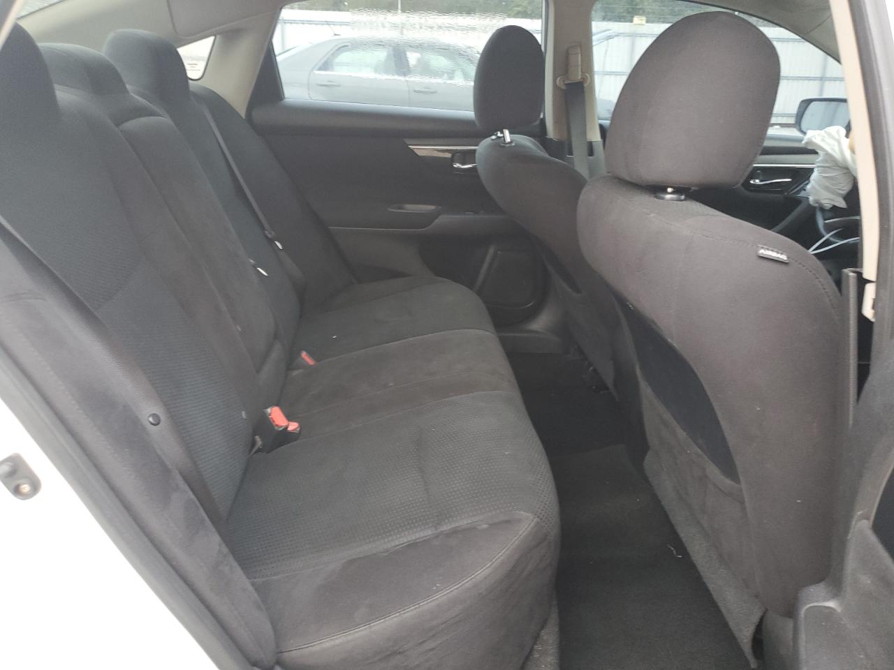 2014 Nissan Altima - Image 10