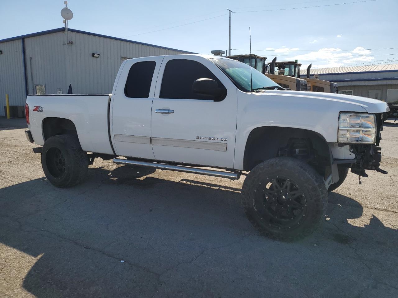 2012 Chevrolet Silverado - Image 4