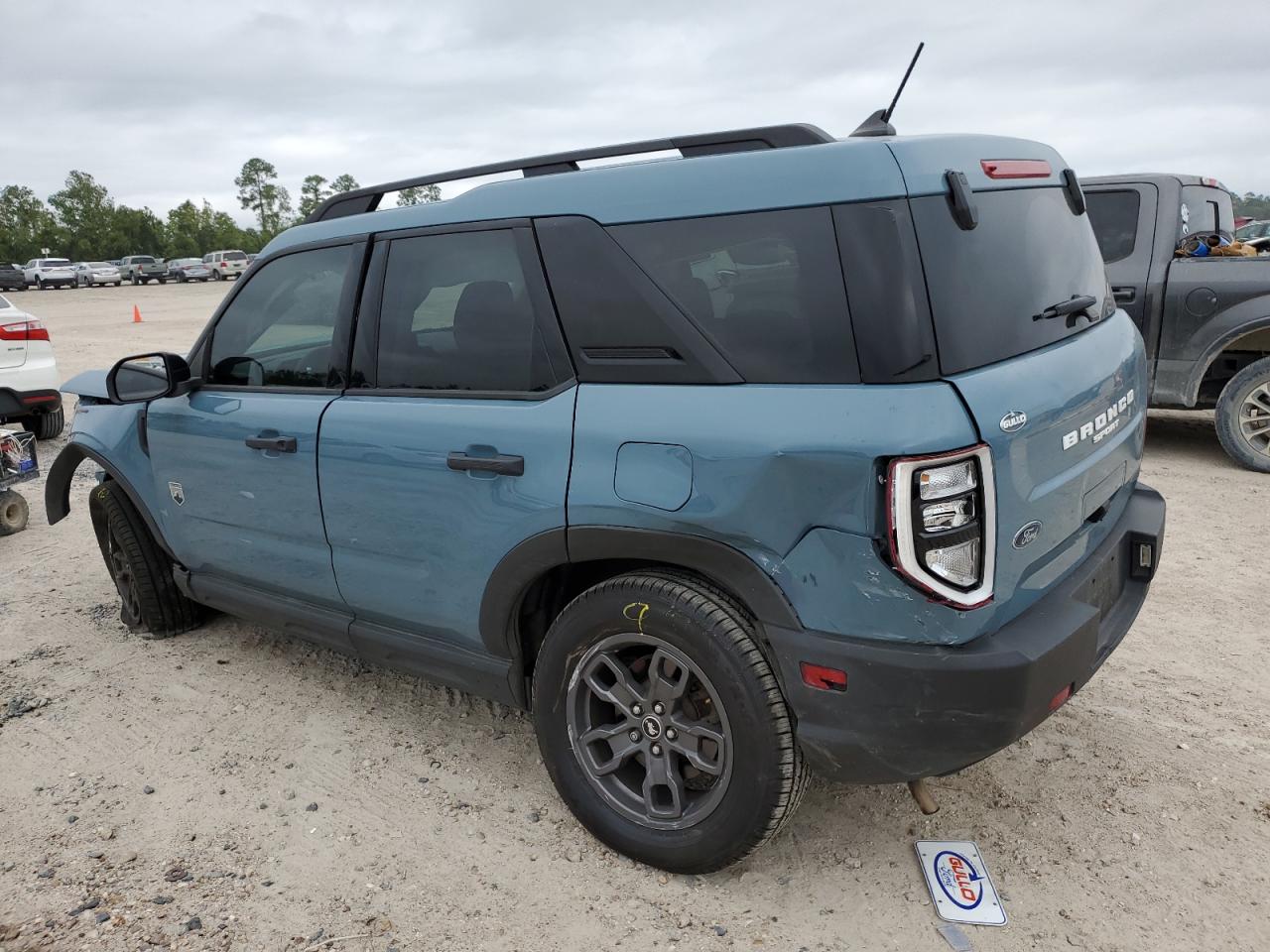 2021 Ford Bronco - Image 2