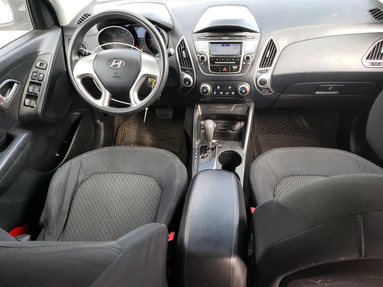 2011 Hyundai Tucson - Image 8
