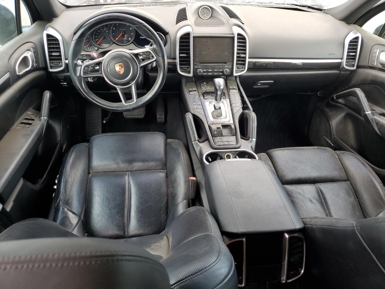 WP1AA2A21JKA02566 2018 Porsche Cayenne