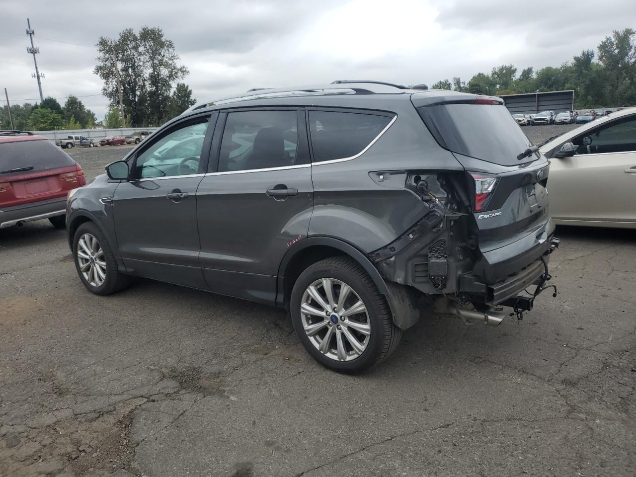 1FMCU0J96HUE23969 2017 Ford Escape Titanium