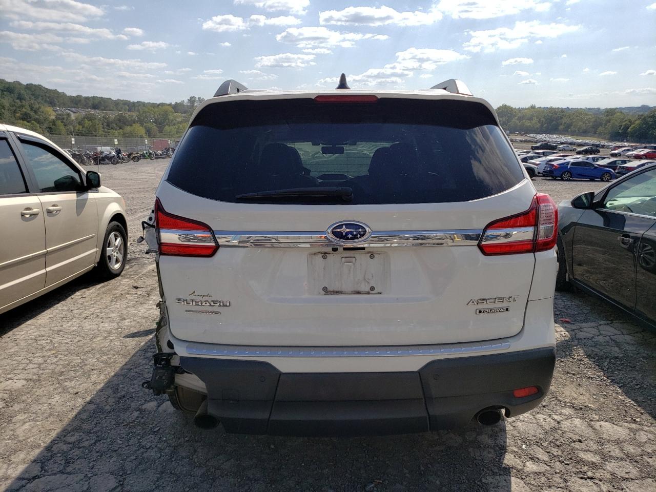 2019 Subaru Ascent Touring VIN: 4S4WMARD5K3465655 Lot: 70060144