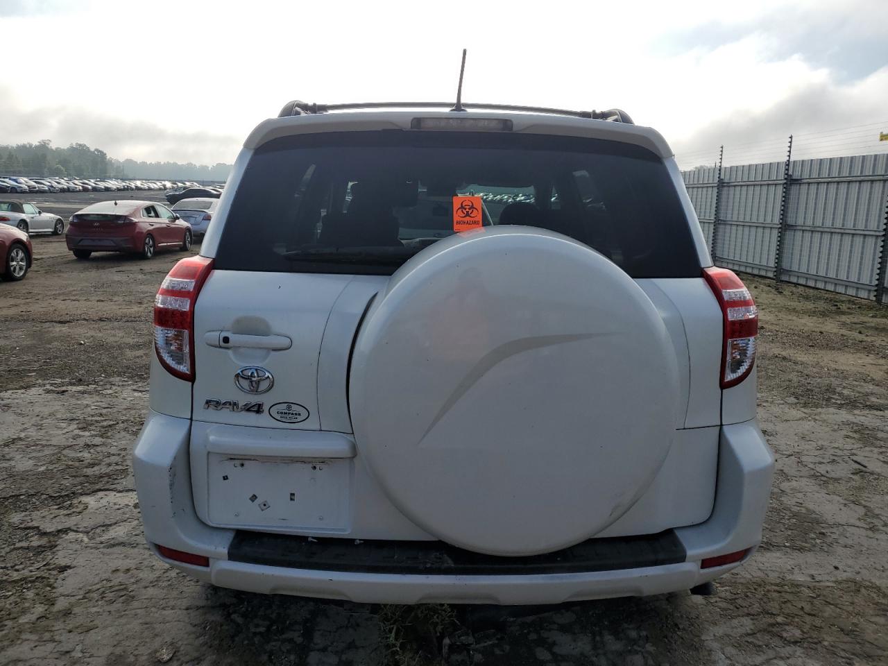 2T3YF4DV8AW022680 2010 Toyota Rav4 Limited