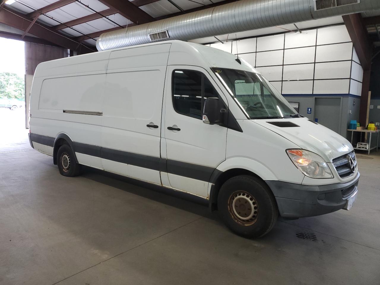 VIN WD3PE8CC3D5753741 2013 MERCEDES-BENZ SPRINTER no.4