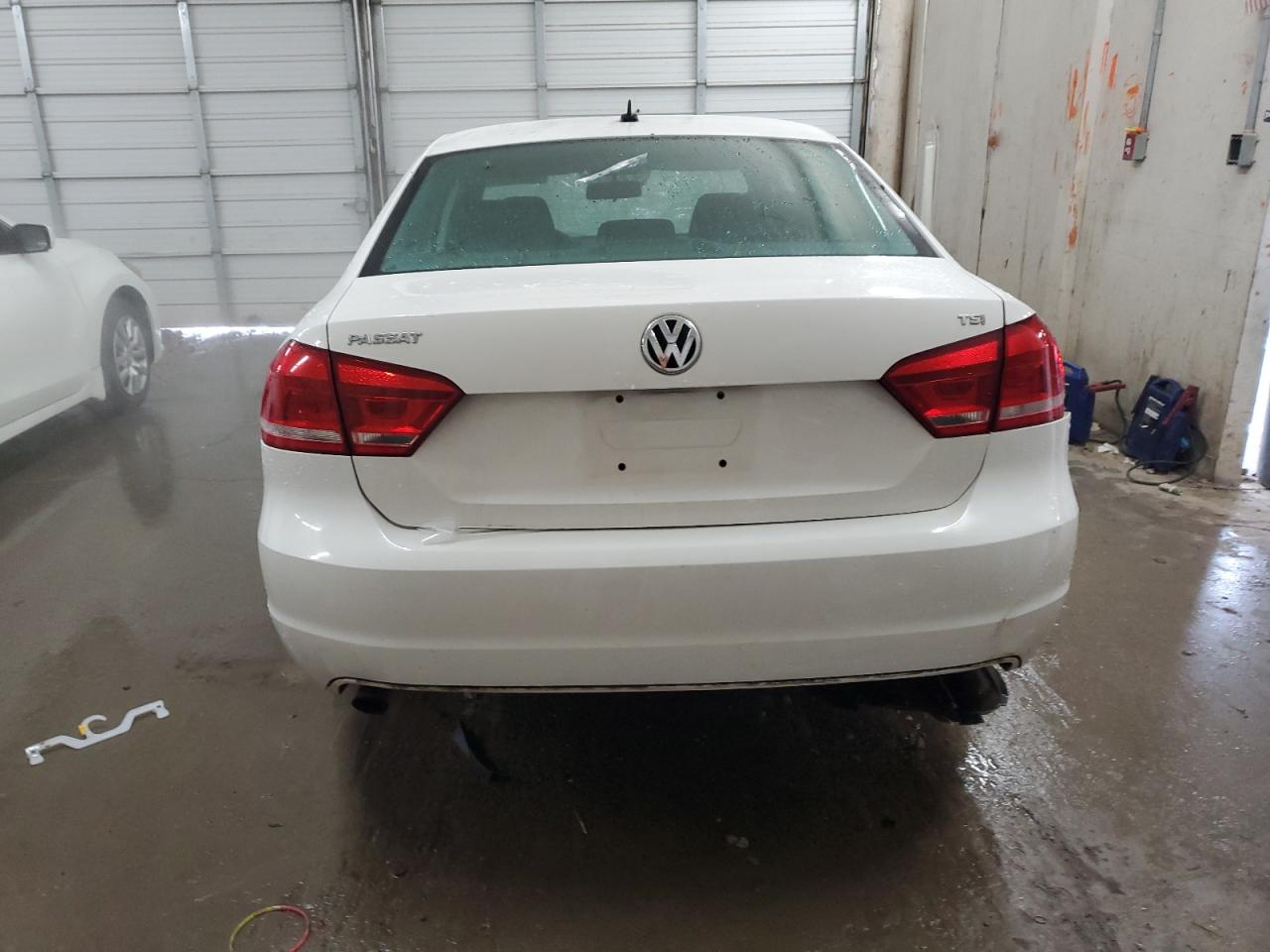 2014 Volkswagen Passat S VIN: 1VWAT7A3XEC118833 Lot: 73226454